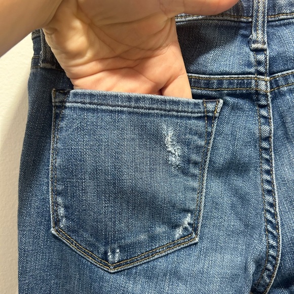 PARADISE MINE by ARITZIA jeans, low rise skinny, size 24, ripped knees - Picture 7 of 10